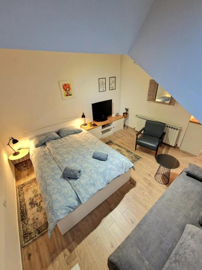 Studio Apartman Varadero Б'єловар Екстер'єр фото