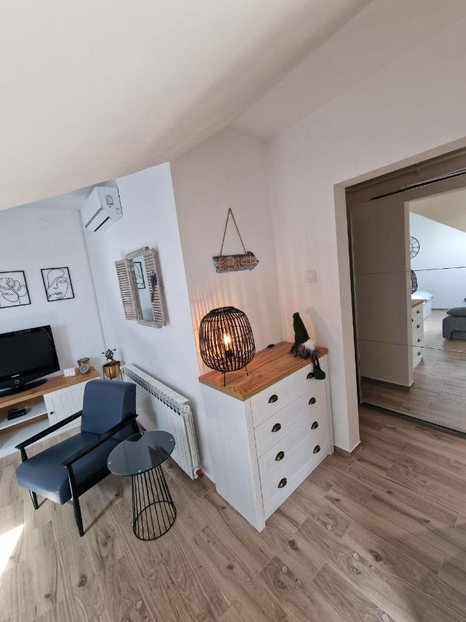 Studio Apartman Varadero Б'єловар Екстер'єр фото